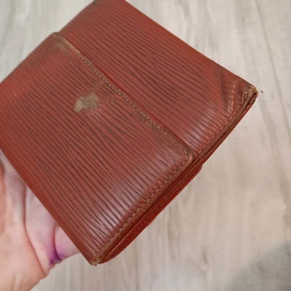 Authentic Louis Vuitton Men's Brown Orange Epi Leather Trifold Compact Wallet
